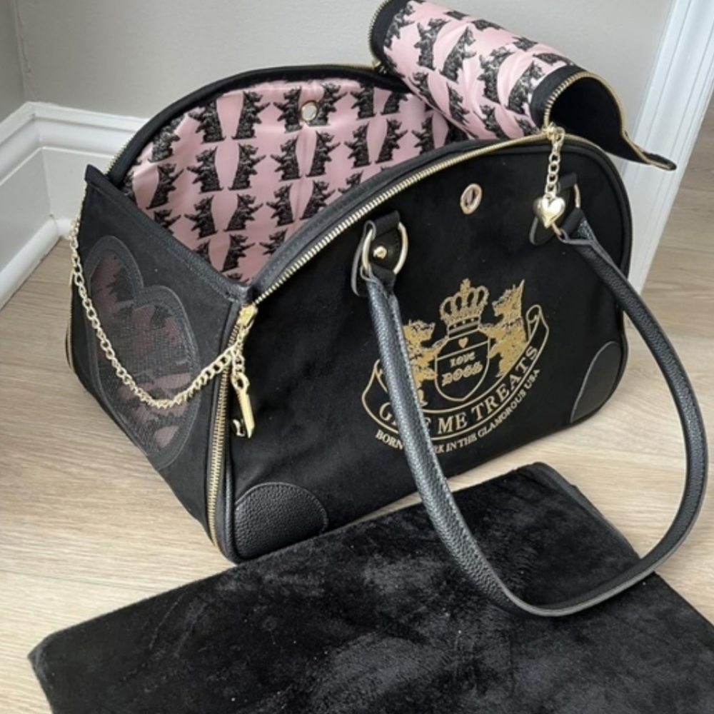 NWT Juicy Couture Pet Carrier Black & Pink Travel Bag for Small Dog & Cat.